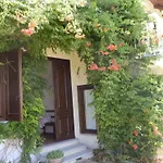 Cascina Bricchetto Langhe 别墅