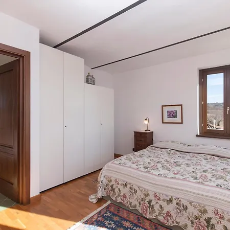 Cascina Bricchetto Langhe Villa Trezzo Tinella