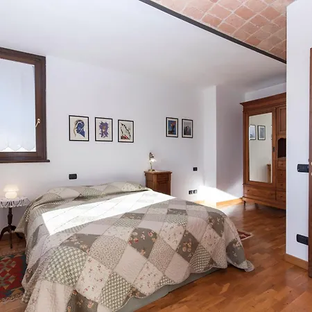 Cascina Bricchetto Langhe Villa