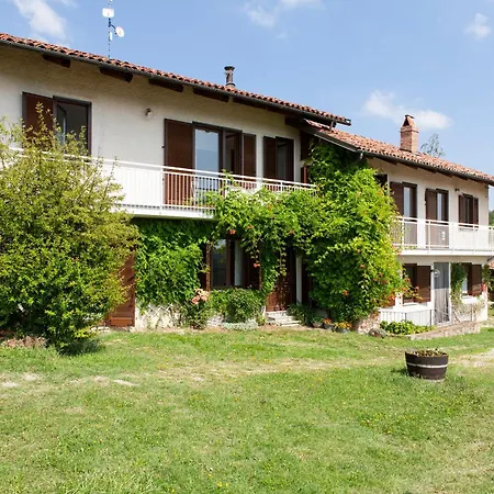 Cascina Bricchetto Langhe Villa