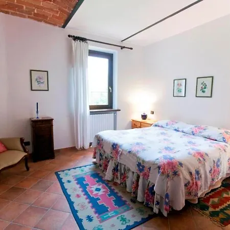 Cascina Bricchetto Langhe Villa Trezzo Tinella