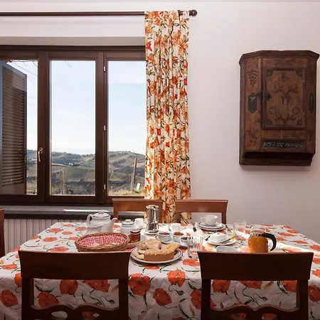 Cascina Bricchetto Langhe Villa Trezzo Tinella
