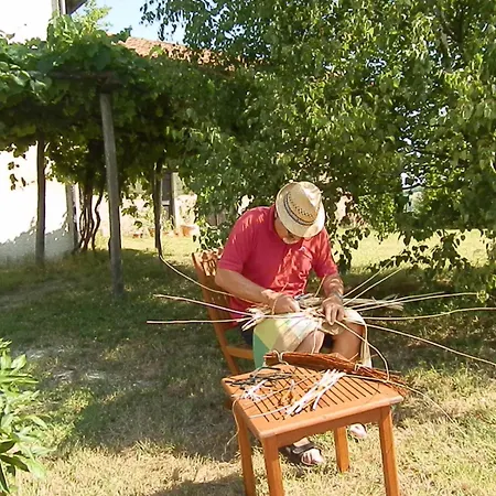 Cascina Bricchetto Langhe * Trezzo Tinella