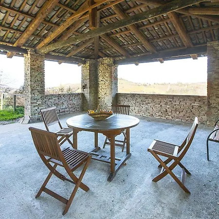 Cascina Bricchetto Langhe Villa